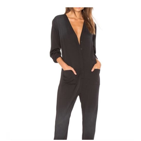 One Teaspoon Pants - One Teaspoon Black Relaxed Jumpsuit Women’s Size Small Deep V Button Front